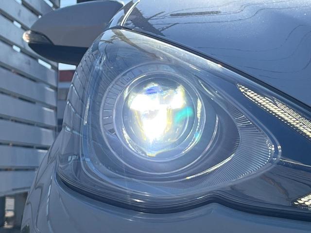 アクア Ｇ　純正ＳＤナビ　バックカメラ　衝突被害軽減システム　禁煙車　コーナーセンサー　スマートキー　ＬＥＤヘッド　ビルトインＥＴＣ　クルコン　オートハイビーム　車線逸脱警報　オートライト　オートエアコン（13枚目）