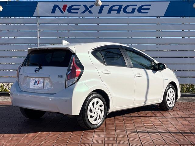 アクア Ｇ　純正ＳＤナビ　バックカメラ　衝突被害軽減システム　禁煙車　コーナーセンサー　スマートキー　ＬＥＤヘッド　ビルトインＥＴＣ　クルコン　オートハイビーム　車線逸脱警報　オートライト　オートエアコン（18枚目）