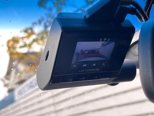 スカイラインクロスオーバー 370GT サイド・バックカメラ BOSEサウンド 衝突被害軽減システム ハーフレザーシート ドラレコ スマートキー HIDヘッド ビルトインETC オートライト デュアルエアコン CD フルセグ(5枚目)