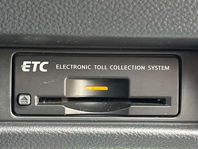 スカイラインクロスオーバー 370GT サイド・バックカメラ BOSEサウンド 衝突被害軽減システム ハーフレザーシート ドラレコ スマートキー HIDヘッド ビルトインETC オートライト デュアルエアコン CD フルセグ(6枚目)