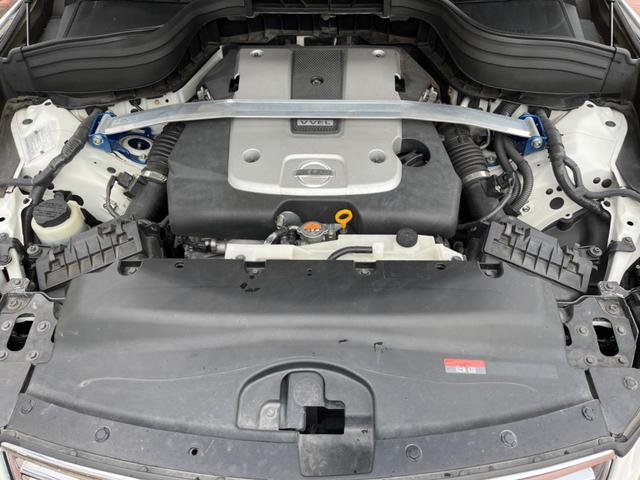 スカイラインクロスオーバー 370GT サイド・バックカメラ BOSEサウンド 衝突被害軽減システム ハーフレザーシート ドラレコ スマートキー HIDヘッド ビルトインETC オートライト デュアルエアコン CD フルセグ(18枚目)