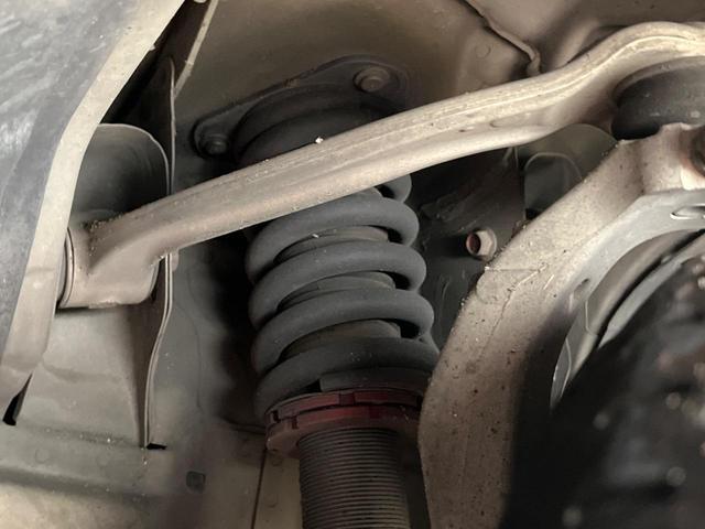 スカイラインクロスオーバー 370GT サイド・バックカメラ BOSEサウンド 衝突被害軽減システム ハーフレザーシート ドラレコ スマートキー HIDヘッド ビルトインETC オートライト デュアルエアコン CD フルセグ(20枚目)