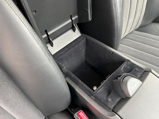 スカイラインクロスオーバー 370GT サイド・バックカメラ BOSEサウンド 衝突被害軽減システム ハーフレザーシート ドラレコ スマートキー HIDヘッド ビルトインETC オートライト デュアルエアコン CD フルセグ(38枚目)