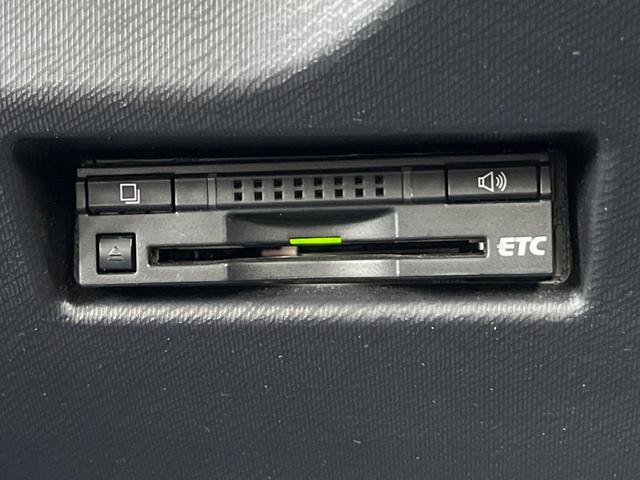 アクア Ｓ　純正ＳＤナビ　バックカメラ　禁煙車　スマートキー　ビルトインＥＴＣ　純正１５インチアルミ　オートライト　オートエアコン　Ｂｌｕｅｔｏｏｔｈ　ＣＤ　ＤＶＤ再生　フルセグ（5枚目）