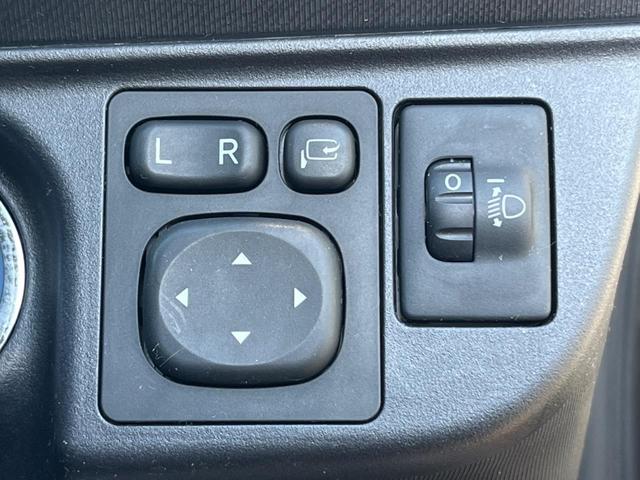 アクア Ｓ　純正ＳＤナビ　バックカメラ　禁煙車　スマートキー　ビルトインＥＴＣ　純正１５インチアルミ　オートライト　オートエアコン　Ｂｌｕｅｔｏｏｔｈ　ＣＤ　ＤＶＤ再生　フルセグ（26枚目）