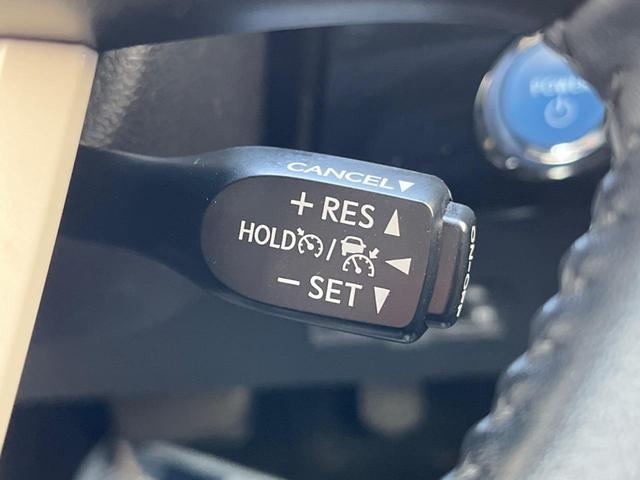 プリウス Sセーフティプラス 純正SDナビ バックカメラ 衝突被害軽減システム レーダークルーズ 禁煙車 コーナーセンサー スマートキー LEDヘッド ビルトインETC 純正15インチアルミ オートハイビーム パークアシスト(6枚目)