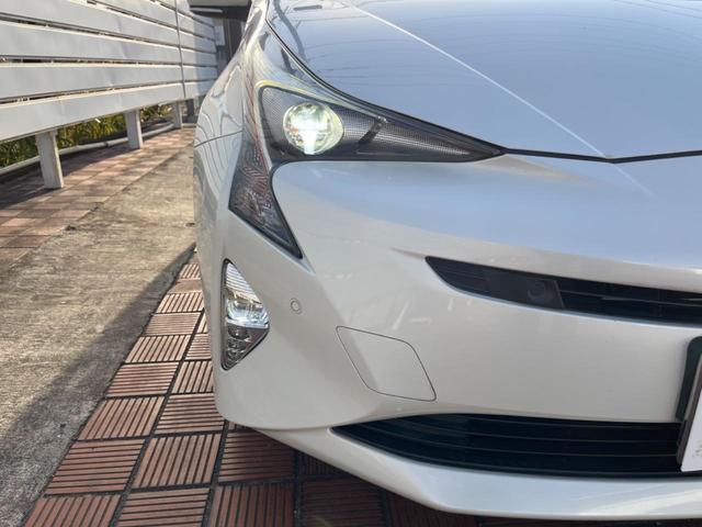 プリウス Sセーフティプラス 純正SDナビ バックカメラ 衝突被害軽減システム レーダークルーズ 禁煙車 コーナーセンサー スマートキー LEDヘッド ビルトインETC 純正15インチアルミ オートハイビーム パークアシスト(13枚目)