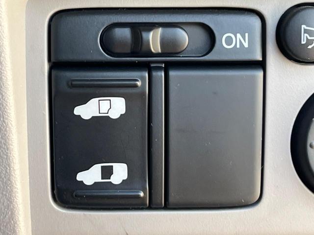 �y�p���[�X���C�h�h�A�z�X�}�[�g�L�[��^�]�Ȃ̃X�C�b�`�ŃX���C�h�h�A�̊J���\���d��������͂����ăh�A���J����K�v�������A���������q�l�ł��A�d���ו��������Ă��鎞�����N�ɊJ���߂ł��܂���