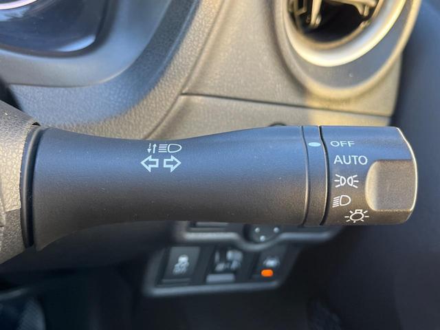 ノート X DIG-S Vセレクション+セーフティ SDナビ エマージェンシーブレーキ 禁煙車 スマートキー ETC 純正14インチアルミ 車線逸脱警報 オートライト オートエアコン CD フルセグ 横滑り防止装置 アイドリングストップ(24枚目)