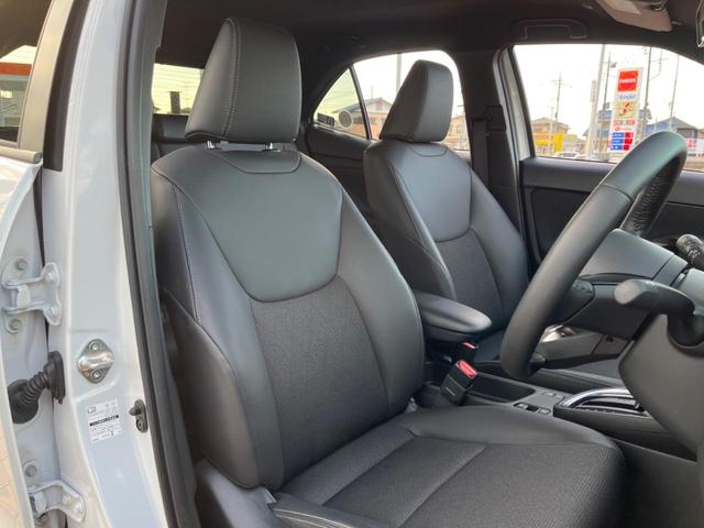 ヤリスクロス ハイブリッドＺ　全周囲カメラ　禁煙車　ハーフレザーシート　パワーシート　ドラレコ　スマートキー　ＬＥＤヘッド　ビルトインＥＴＣ　純正１８インチアルミ　オートハイビーム　車線逸脱警報　オートライト　オートエアコン（9枚目）