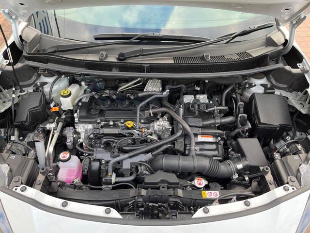 ヤリスクロス ハイブリッドＺ　全周囲カメラ　禁煙車　ハーフレザーシート　パワーシート　ドラレコ　スマートキー　ＬＥＤヘッド　ビルトインＥＴＣ　純正１８インチアルミ　オートハイビーム　車線逸脱警報　オートライト　オートエアコン（17枚目）