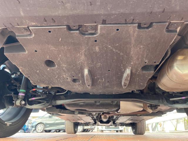 ヤリスクロス ハイブリッドＺ　全周囲カメラ　禁煙車　ハーフレザーシート　パワーシート　ドラレコ　スマートキー　ＬＥＤヘッド　ビルトインＥＴＣ　純正１８インチアルミ　オートハイビーム　車線逸脱警報　オートライト　オートエアコン（18枚目）