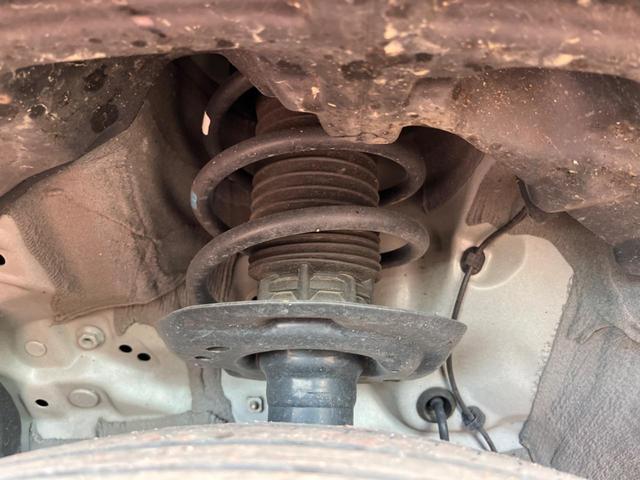 ヤリスクロス ハイブリッドＺ　全周囲カメラ　禁煙車　ハーフレザーシート　パワーシート　ドラレコ　スマートキー　ＬＥＤヘッド　ビルトインＥＴＣ　純正１８インチアルミ　オートハイビーム　車線逸脱警報　オートライト　オートエアコン（19枚目）