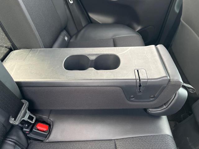 ヤリスクロス ハイブリッドＺ　全周囲カメラ　禁煙車　ハーフレザーシート　パワーシート　ドラレコ　スマートキー　ＬＥＤヘッド　ビルトインＥＴＣ　純正１８インチアルミ　オートハイビーム　車線逸脱警報　オートライト　オートエアコン（32枚目）