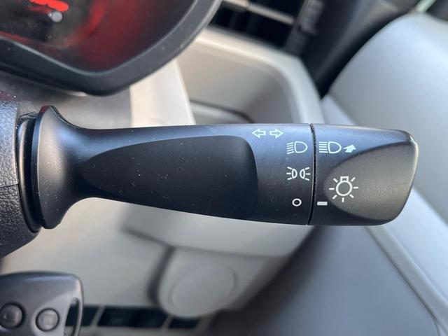 ムーヴ Ｌ　ＳＡＩＩＩ　バックカメラ　衝突被害軽減システム　禁煙車　オートハイビーム　車線逸脱警報　Ｂｌｕｅｔｏｏｔｈ　ＣＤ　ＤＶＤ再生　フルセグ（27枚目）