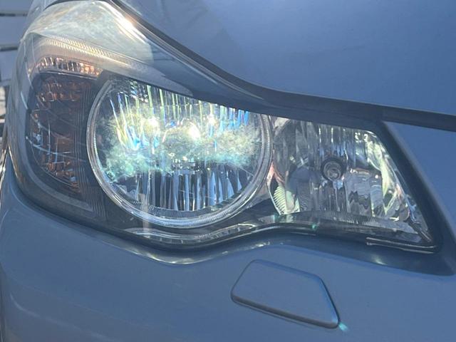 インプレッサスポーツ ２．０ｉ－Ｓ　エアロ　ＳＤナビ　バックカメラ　衝突被害軽減システム　禁煙車　レザーシート　スマートキー　ＨＩＤヘッド　ＥＴＣ　クルコン　純正１７インチアルミ　オートライト　オートエアコン　Ｂｌｕｅｔｏｏｔｈ　ＣＤ（12枚目）