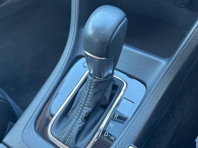 インプレッサスポーツ ２．０ｉ－Ｓ　エアロ　ＳＤナビ　バックカメラ　衝突被害軽減システム　禁煙車　レザーシート　スマートキー　ＨＩＤヘッド　ＥＴＣ　クルコン　純正１７インチアルミ　オートライト　オートエアコン　Ｂｌｕｅｔｏｏｔｈ　ＣＤ（22枚目）