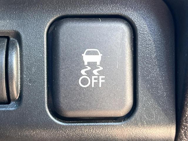 インプレッサスポーツ ２．０ｉ－Ｓ　エアロ　ＳＤナビ　バックカメラ　衝突被害軽減システム　禁煙車　レザーシート　スマートキー　ＨＩＤヘッド　ＥＴＣ　クルコン　純正１７インチアルミ　オートライト　オートエアコン　Ｂｌｕｅｔｏｏｔｈ　ＣＤ（42枚目）