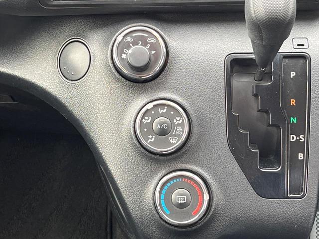 シエンタ Ｘ　電動スライドドア　純正ＳＤナビ　バックカメラ　衝突被害軽減システム　禁煙車　スマートキー　ビルトインＥＴＣ　オートハイビーム　Ｂｌｕｅｔｏｏｔｈ　ＣＤ　地デジ（36枚目）