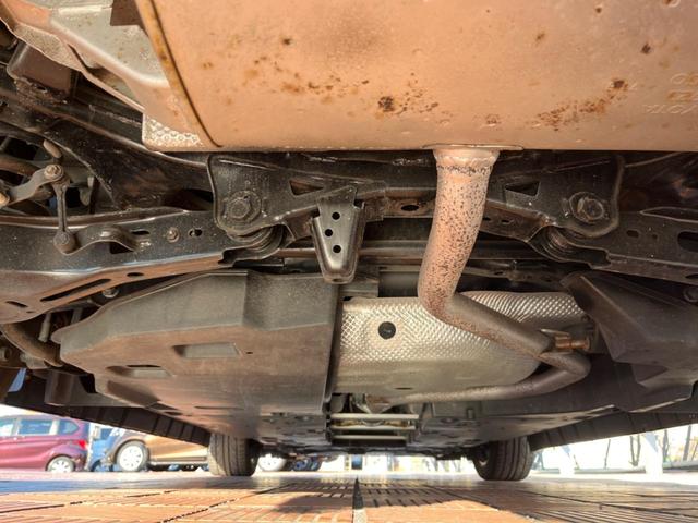 Ｃ－ＨＲ Ｇ　フルエアロ　純正ＳＤナビ　バックカメラ　衝突被害軽減システム　レーダークルーズ　禁煙車　ハーフレザーシート　ドラレコ　コーナーセンサー　スマートキー　ＬＥＤヘッド　ビルトインＥＴＣ（18枚目）