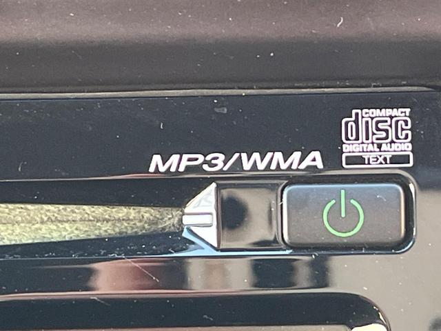 フィット Ｇ・１０ｔｈアニバーサリーＩＩ　バックカメラ　禁煙車　スマートキー　ＨＩＤヘッド　ビルトインＥＴＣ　オートライト　ＣＤ（25枚目）