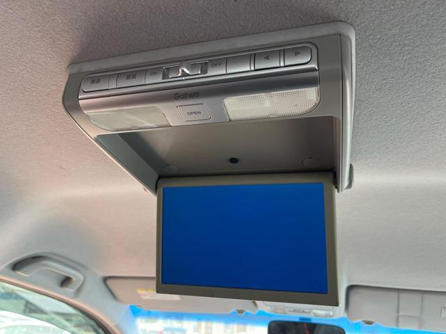 ステップワゴンスパーダ Ｚ　クールスピリット　両側電動ドア　バックカメラ　禁煙車　ハーフレザーシート　スマートキー　ＨＩＤヘッド　ビルトインＥＴＣ　クルコン　純正１７インチアルミ　オートライト　オートエアコン　Ｂｌｕｅｔｏｏｔｈ　ＣＤ（4枚目）