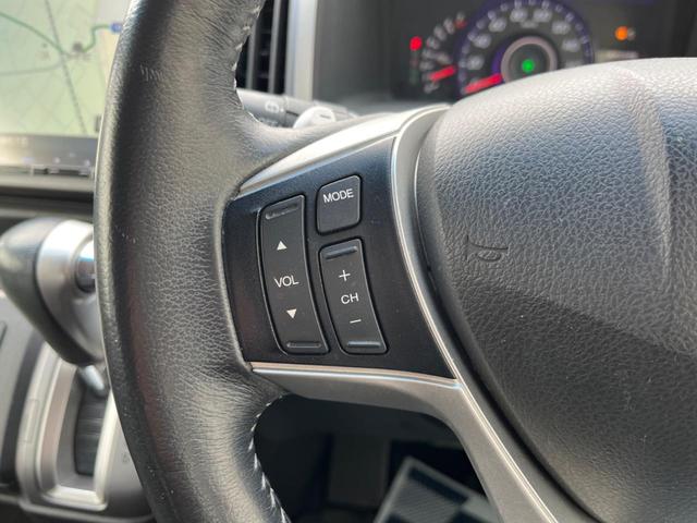 ステップワゴンスパーダ Ｚ　クールスピリット　両側電動ドア　バックカメラ　禁煙車　ハーフレザーシート　スマートキー　ＨＩＤヘッド　ビルトインＥＴＣ　クルコン　純正１７インチアルミ　オートライト　オートエアコン　Ｂｌｕｅｔｏｏｔｈ　ＣＤ（27枚目）