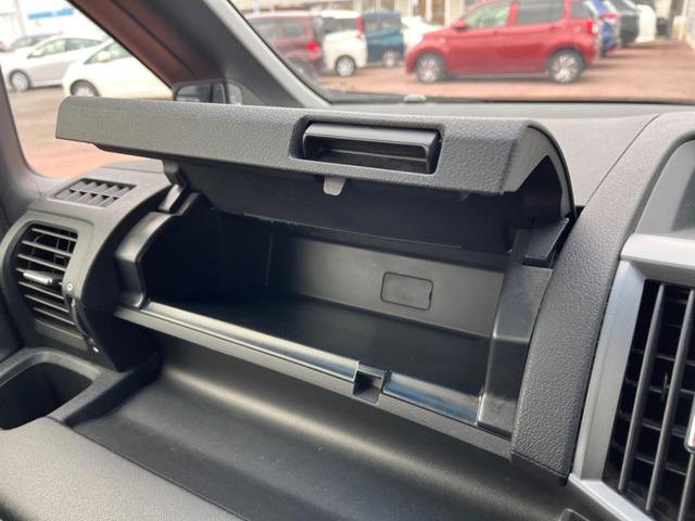 ステップワゴンスパーダ Ｚ　クールスピリット　両側電動ドア　バックカメラ　禁煙車　ハーフレザーシート　スマートキー　ＨＩＤヘッド　ビルトインＥＴＣ　クルコン　純正１７インチアルミ　オートライト　オートエアコン　Ｂｌｕｅｔｏｏｔｈ　ＣＤ（37枚目）