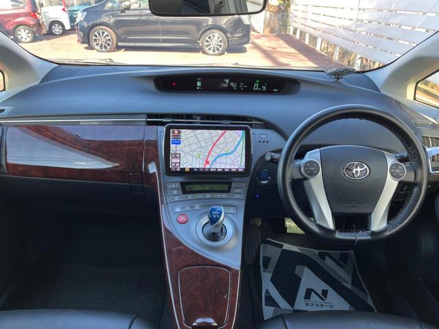 プリウス Ｓツーリングセレクション　バックカメラ　禁煙車　ドラレコ　スマートキー　ＬＥＤヘッド　ＥＴＣ　純正１７インチアルミ　オートライト　オートエアコン　Ｂｌｕｅｔｏｏｔｈ　ＣＤ　ＤＶＤ再生　フルセグ（2枚目）