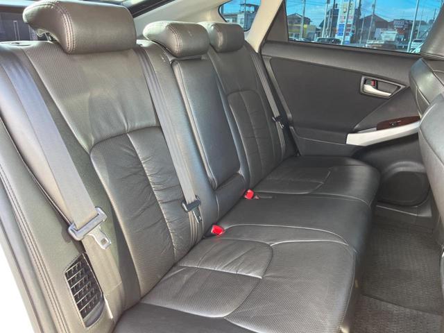 プリウス Ｓツーリングセレクション　バックカメラ　禁煙車　ドラレコ　スマートキー　ＬＥＤヘッド　ＥＴＣ　純正１７インチアルミ　オートライト　オートエアコン　Ｂｌｕｅｔｏｏｔｈ　ＣＤ　ＤＶＤ再生　フルセグ（10枚目）