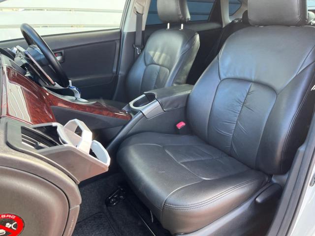 プリウス Ｓツーリングセレクション　バックカメラ　禁煙車　ドラレコ　スマートキー　ＬＥＤヘッド　ＥＴＣ　純正１７インチアルミ　オートライト　オートエアコン　Ｂｌｕｅｔｏｏｔｈ　ＣＤ　ＤＶＤ再生　フルセグ（38枚目）