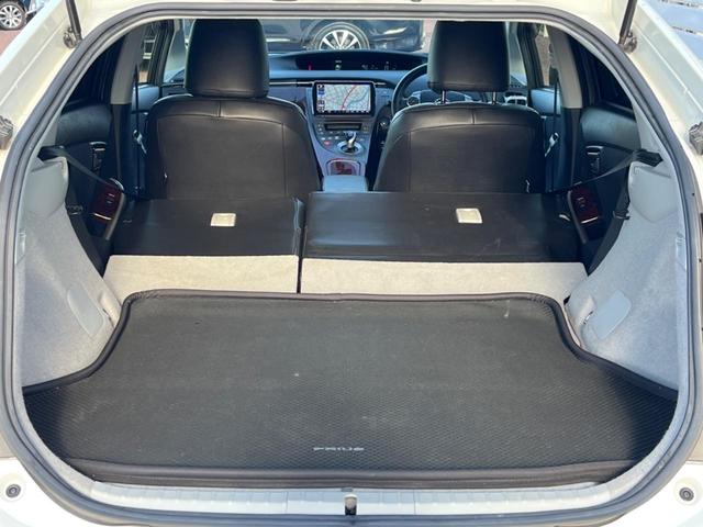 プリウス Ｓツーリングセレクション　バックカメラ　禁煙車　ドラレコ　スマートキー　ＬＥＤヘッド　ＥＴＣ　純正１７インチアルミ　オートライト　オートエアコン　Ｂｌｕｅｔｏｏｔｈ　ＣＤ　ＤＶＤ再生　フルセグ（43枚目）