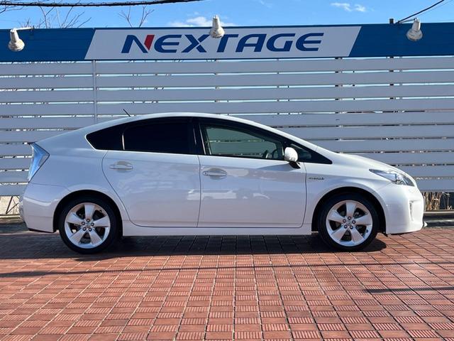 プリウス Ｓツーリングセレクション　バックカメラ　禁煙車　ドラレコ　スマートキー　ＬＥＤヘッド　ＥＴＣ　純正１７インチアルミ　オートライト　オートエアコン　Ｂｌｕｅｔｏｏｔｈ　ＣＤ　ＤＶＤ再生　フルセグ（48枚目）