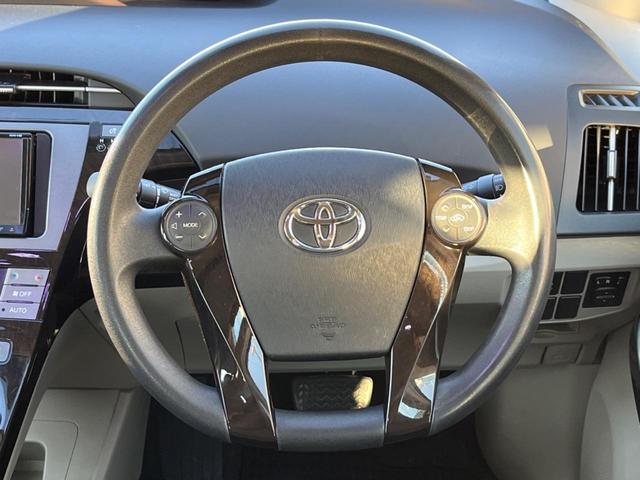 プリウス Ｓマイコーデ　バックカメラ　禁煙車　レザーシート　ドラレコ　スマートキー　ＨＩＤヘッド　純正１５インチアルミ　オートライト　オートエアコン　ＣＤ　ＤＶＤ再生　フルセグ（10枚目）