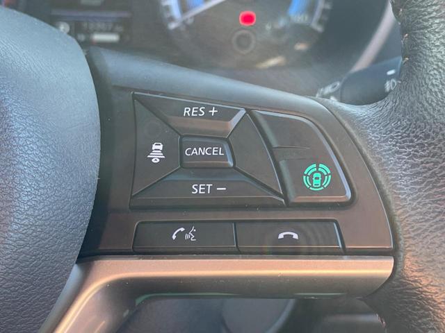 �y���[�_�[�N���[�Y�R���g���[���z�������H�ł̒��������s���y�ɁI�I�����ő��x��ۂN���[�Y�R���g���[�����A�Փˌy���V�X�e���ƘA�g���A�O���̎ԗ������m���ĎԊԂ�ۂ悤�ɑ��x���߂��Ă���܂��I�I