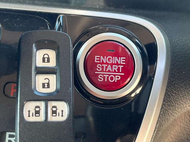 N-BOXカスタム G・ターボLパッケージ 両側電動ドア 純正ナビ バックカメラ 禁煙車 ハーフレザーシート スマートキー HIDヘッド ETC クルコン オートエアコン Bluetooth CD DVD再生 フルセグ パドルシフト(6枚目)