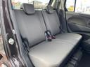 後部座席も気になるようなキズ・汚れやへたり等、大きなダメージはなく、良好な状態です。