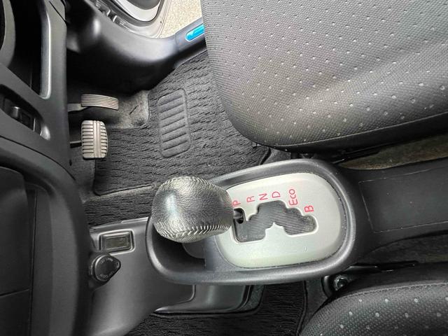 アイミーブ ベースグレード ドライブレコーダー TV LEDヘッドランプ スマートキー 電動格納ミラー CVT 盗難防止システム ABS CD DVD再生 Bluetooth アルミホイール 衝突安全ボディ エアコン(8枚目)