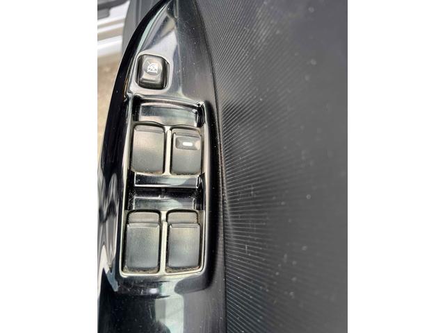 アイミーブ ベースグレード ドライブレコーダー TV LEDヘッドランプ スマートキー 電動格納ミラー CVT 盗難防止システム ABS CD DVD再生 Bluetooth アルミホイール 衝突安全ボディ エアコン(11枚目)