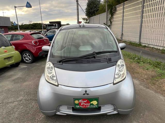 アイミーブ ベースグレード ドライブレコーダー TV LEDヘッドランプ スマートキー 電動格納ミラー CVT 盗難防止システム ABS CD DVD再生 Bluetooth アルミホイール 衝突安全ボディ エアコン(12枚目)