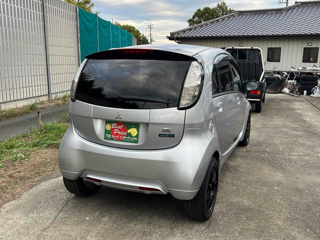 アイミーブ ベースグレード ドライブレコーダー TV LEDヘッドランプ スマートキー 電動格納ミラー CVT 盗難防止システム ABS CD DVD再生 Bluetooth アルミホイール 衝突安全ボディ エアコン(16枚目)