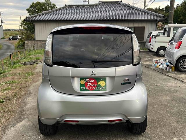 アイミーブ ベースグレード ドライブレコーダー TV LEDヘッドランプ スマートキー 電動格納ミラー CVT 盗難防止システム ABS CD DVD再生 Bluetooth アルミホイール 衝突安全ボディ エアコン(17枚目)