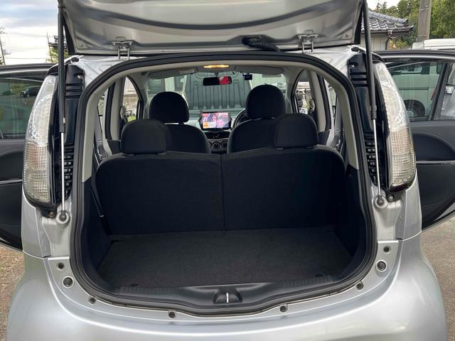 アイミーブ ベースグレード ドライブレコーダー TV LEDヘッドランプ スマートキー 電動格納ミラー CVT 盗難防止システム ABS CD DVD再生 Bluetooth アルミホイール 衝突安全ボディ エアコン(21枚目)