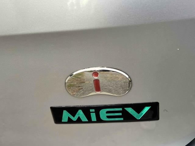 アイミーブ ベースグレード ドライブレコーダー TV LEDヘッドランプ スマートキー 電動格納ミラー CVT 盗難防止システム ABS CD DVD再生 Bluetooth アルミホイール 衝突安全ボディ エアコン(25枚目)