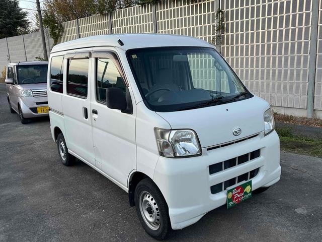 ハイゼットカーゴ 　４ＷＤ　軽バン　バン　ＭＴ　両側スライドドア　エアコン　運転席エアバッグ　カセット（3枚目）