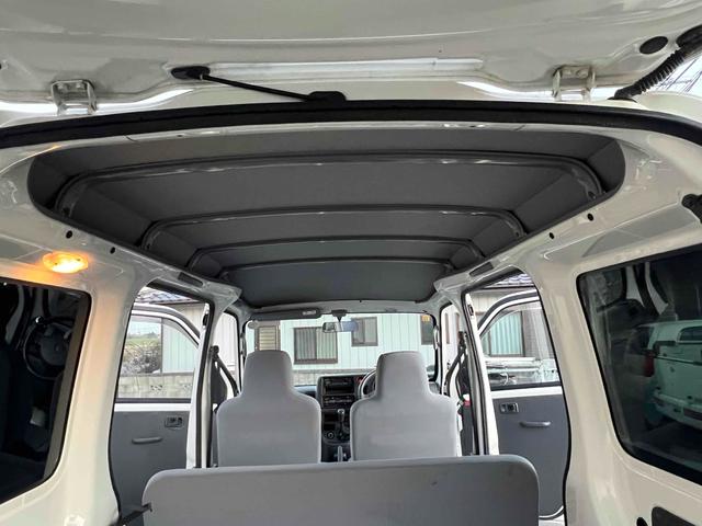 ハイゼットカーゴ 　４ＷＤ　軽バン　バン　ＭＴ　両側スライドドア　エアコン　運転席エアバッグ　カセット（22枚目）