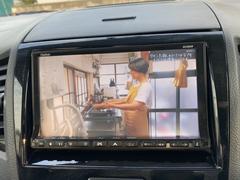 ＴＶ付きの車となっております。ドライブの合間の休憩中に気になる番組を見ることができます。 3