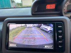 バックカメラ装備。駐車が苦手な方には欠かせません。 3