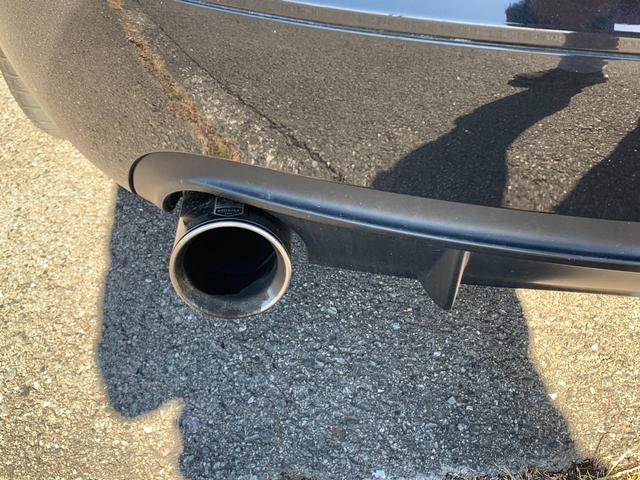 TTクーペ 2.0TFSI クワトロ 4WD ドライブレコーダー バックカメラ ナビ TV AT オートライト HID 社外19インチアルミホイール パワーシート 盗難防止システム 本革シート ローダウン 社外マフラー PW PS(22枚目)