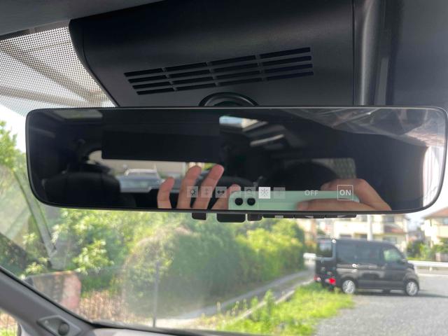 アルファード Ｚ　改良後モデル　ＪＢＬ　　ユニバーサルステップ　　デジタルインナーミラー　オートクルーズコントロール　レーンアシスト　パークアシスト　衝突被害軽減システム　　オートマチックハイビーム　オートライト（24枚目）